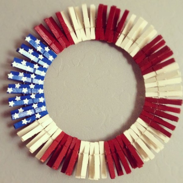 patriotic clothes pin wreath