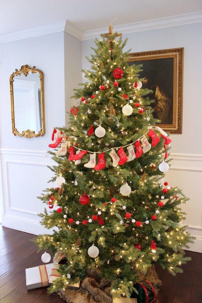 christmas tree red and white decorations