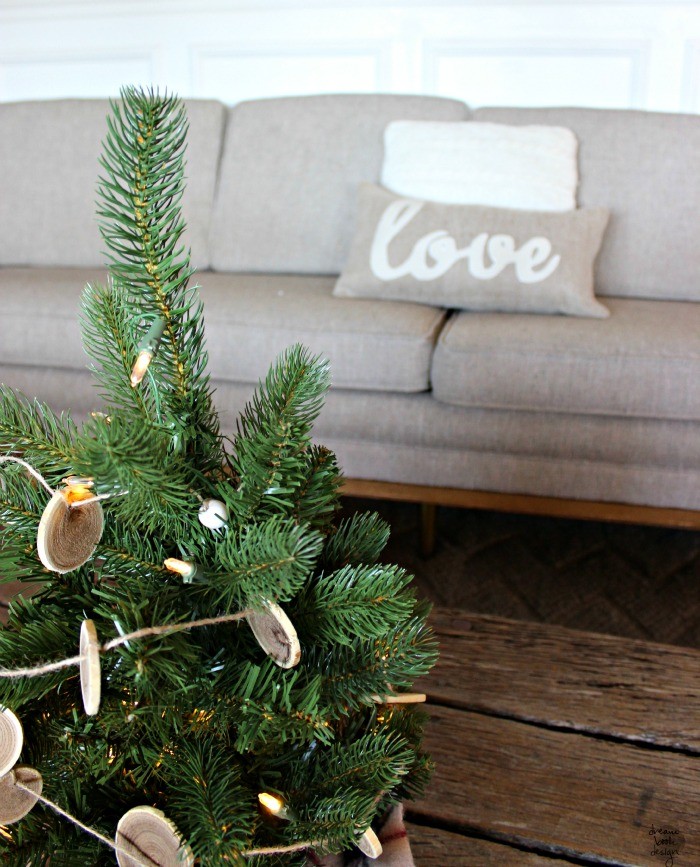 how to decorate a christmas tree 14 / dreambookdesign.com