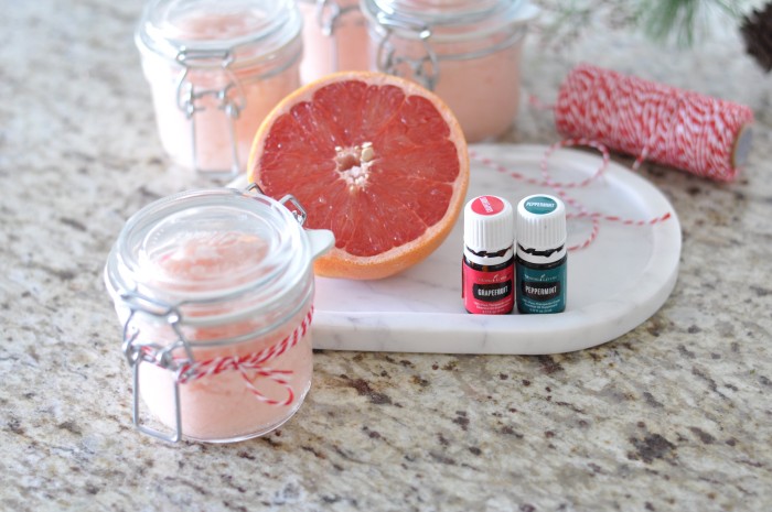 peppermint grapefruit sugar scrub / dreambookdesign.com